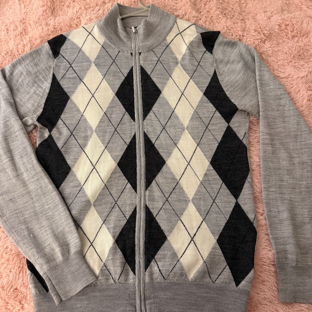 Classic men's zip-front sweater